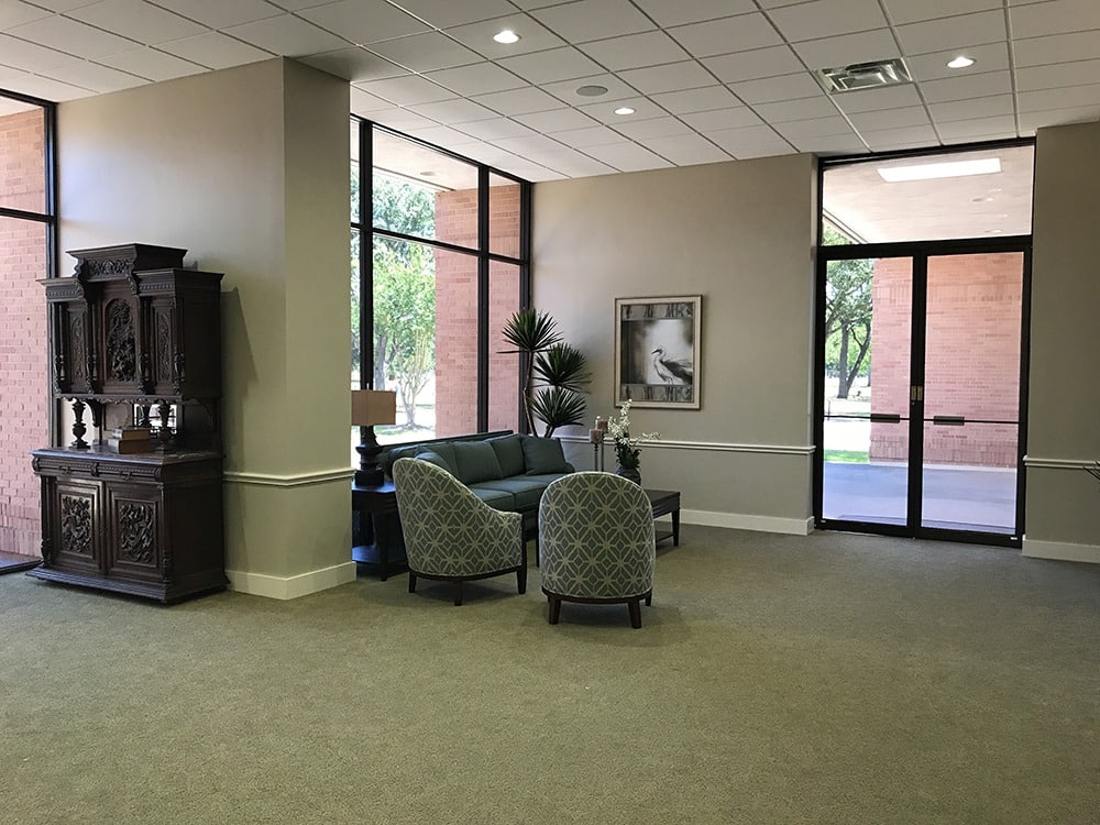 Earthman Funeral Home Waiting Area