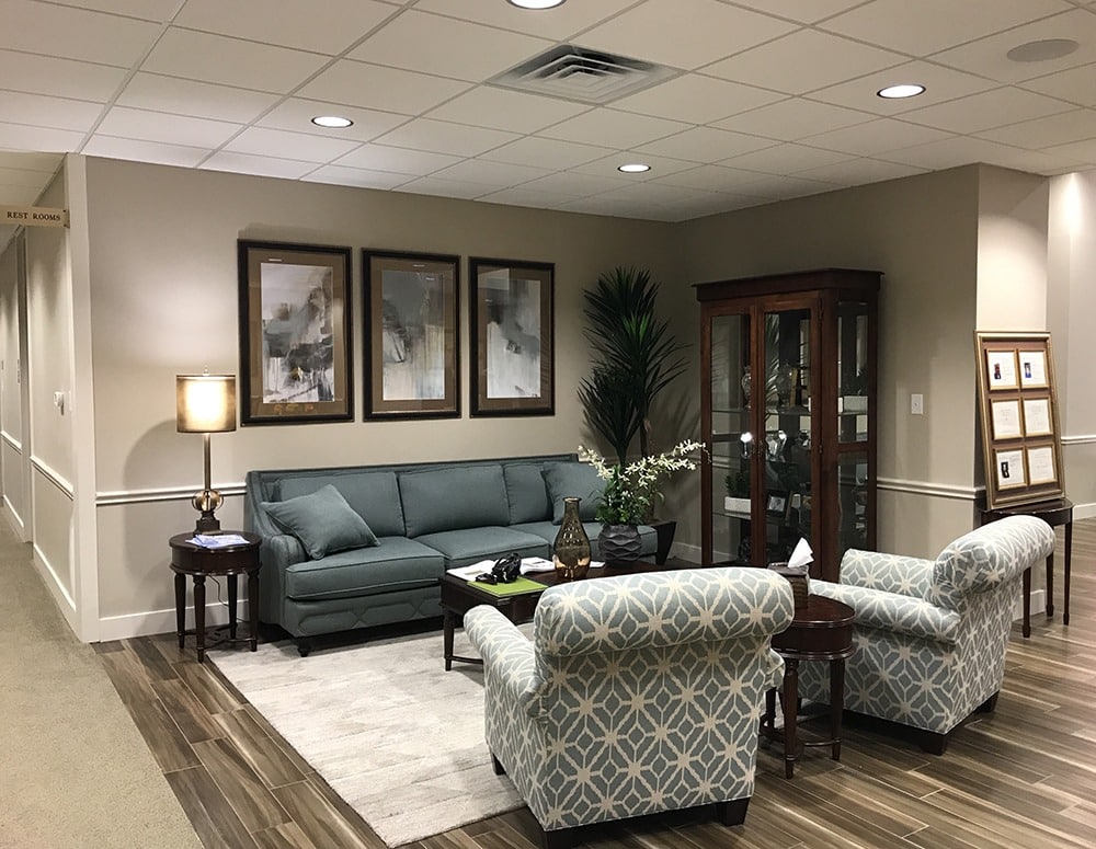 Earthman Funeral Home Gathering Area